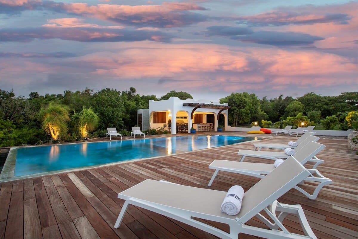 Photo of Photo of La Vue Folle